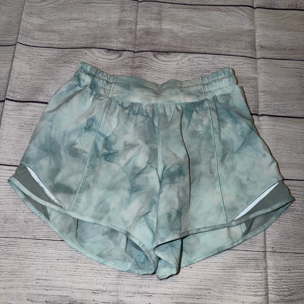 Women's Lululemon Hotty Hot Shorts